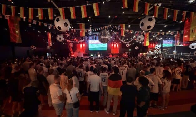 Gruppensieger Deutschland – Henkel-Saal wird zur Fußballarena