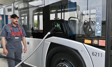 Wasserstoff aus Müll: Stadtwerke Düsseldorf nehmen Elektrolyseur in Betrieb