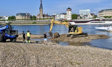Kirmesfähre: Bagger im Einsatz – Betrieb soll am Samstag starten