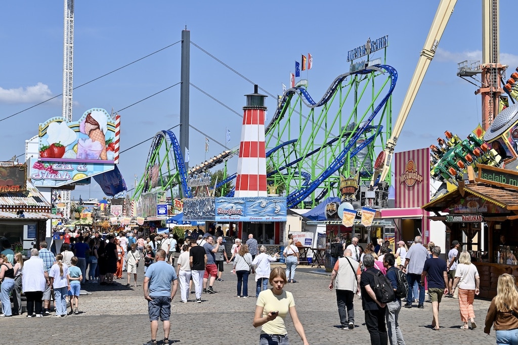 Rheinkirmes 2026 © Lokalbüro
