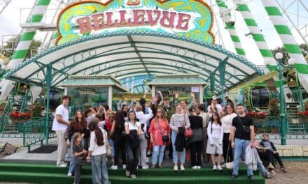 Mit der Rheinfähre zur Kirmes: Reserve schenkt Kindern einen unvergesslichen Tag